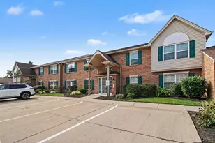 8812 Carrousel Park Cir, Colerain Township, OH 45251 - Photo 2