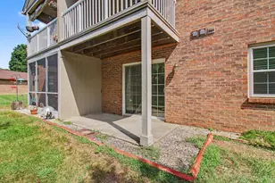 8812 Carrousel Park Cir, Colerain Township, OH 45251 - Photo 22