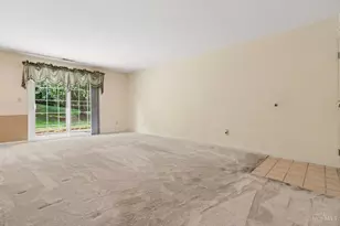 8812 Carrousel Park Cir, Colerain Township, OH 45251 - Photo 6