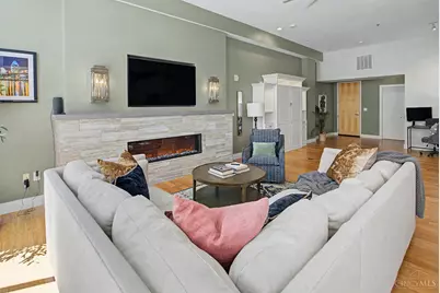 15 W Fourth Street #304, Cincinnati, OH 45202 - Photo 12