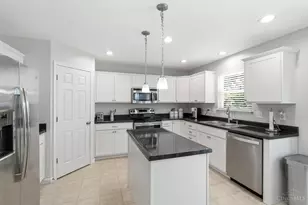 7412 Hunters Creek Ln, Colerain Township, OH 45247 - Photo 14