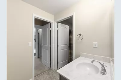5225 Lower Lake Drive, Union Township, OH 45150 - Photo 40