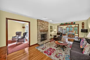 5929 Quailhill Dr, Green Township, OH 45233 - Photo 4