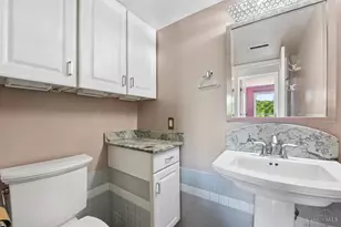 880 Rue De La Paix, Cincinnati, OH 45220 - Photo 30