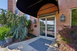 880 Rue De La Paix, Cincinnati, OH 45220 - Photo 2