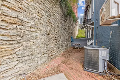 2106 Kemper Lane, Cincinnati, OH 45206 - Photo 36