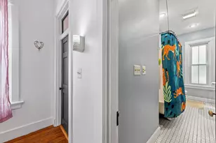 2106 Kemper Ln, Cincinnati, OH 45206 - Photo 12