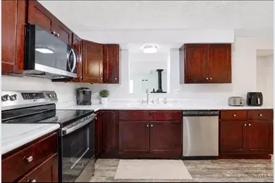 442 Thomas Lane, Union Township, OH 45244 - Photo 14
