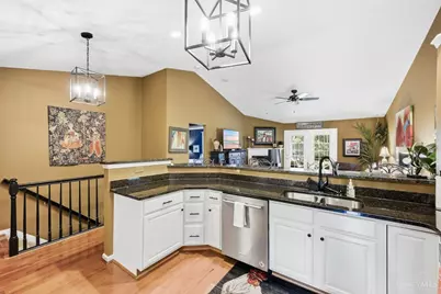 8077 Savannah Court #8077, Cincinnati, OH 45247 - Photo 6