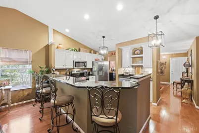 8077 Savannah Court #8077, Cincinnati, OH 45247 - Photo 10