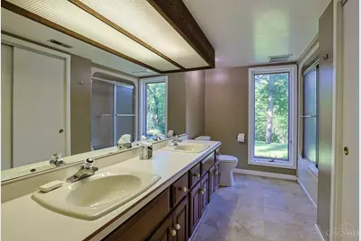 4805 Drake Road, Cincinnati, OH 45243 - Photo 60