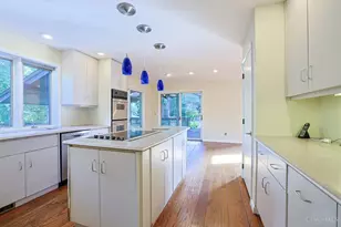 4805 Drake Rd, Cincinnati, OH 45243 - Photo 22