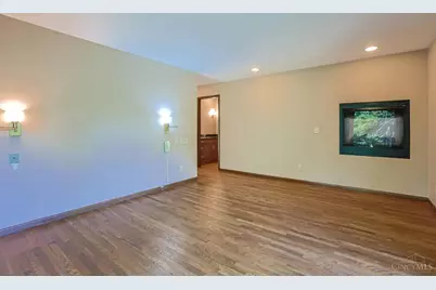 4805 Drake Road, Cincinnati, OH 45243 - Photo 34