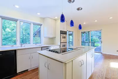4805 Drake Road, Cincinnati, OH 45243 - Photo 24