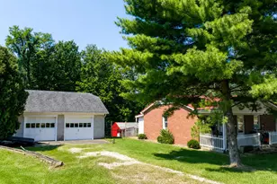 111 Greystone Dr, Hillsboro, OH 45133 - Photo 2