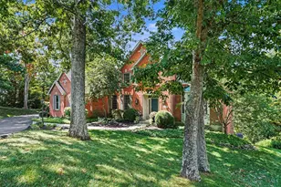 579 Ridgestone Dr, Anderson Township, OH 45255 - Photo 4
