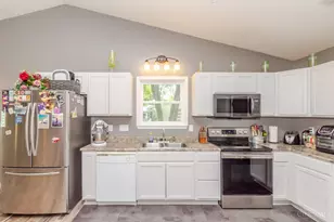 826 Lakengren Dr, Lake Lakengren, OH 45320 - Photo 16