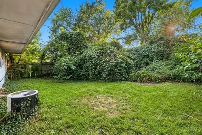 8769 Balboa Drive, Springfield Township, OH 45231 - Photo 16