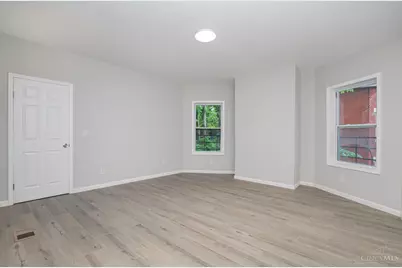 2213 Highland Avenue, Cincinnati, OH 45219 - Photo 22