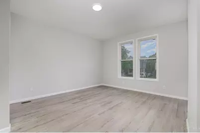 2213 Highland Avenue, Cincinnati, OH 45219 - Photo 8