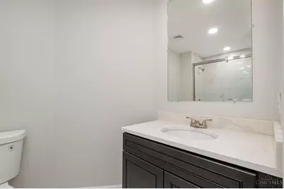 2213 Highland Avenue, Cincinnati, OH 45219 - Photo 14