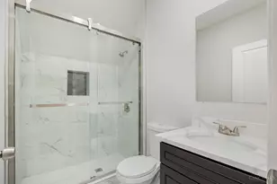 2213 Highland Ave, Cincinnati, OH 45219 - Photo 26