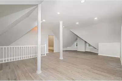 2213 Highland Avenue, Cincinnati, OH 45219 - Photo 30