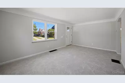 1701 Centerridge Avenue, Cincinnati, OH 45231 - Photo 6