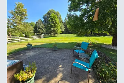1902 Sandcliff Drive, Anderson Township, OH 45255 - Photo 2