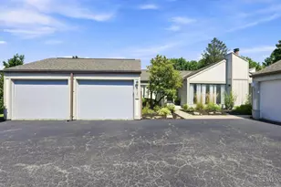 8131 Timbertree Way, West Chester, OH 45069 - Photo 2