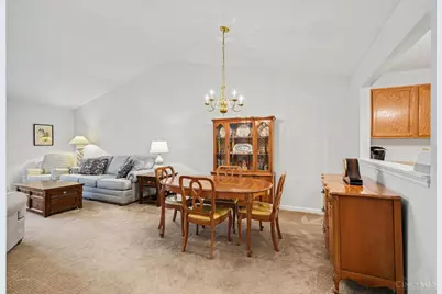 821 Neeb Road #4, Delhi Township, OH 45233 - Photo 4