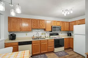 821 Neeb Rd, Delhi Township, OH 45233 - Photo 8