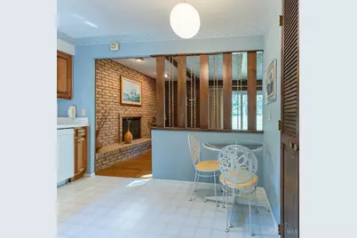 1585 Silverglade Court, Springfield Township, OH 45240 - Photo 14