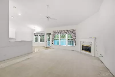 10187 Meadowknoll Drive, Symmes Township, OH 45140 - Photo 12