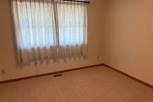 224 S East St, Hillsboro, OH 45133 - Photo 18
