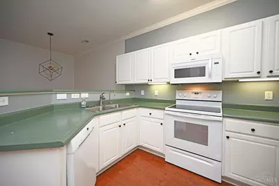 5425 Michelles Oak Court #C, Cincinnati, OH 45248 - Photo 8