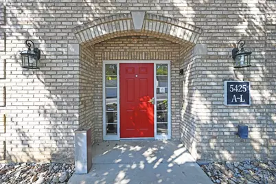 5425 Michelles Oak Court #C, Cincinnati, OH 45248 - Photo 2