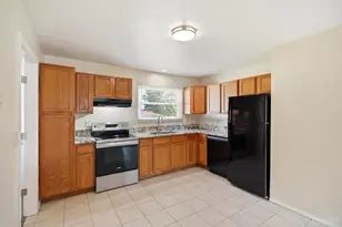 766 Hargrove Way, Forest Park, OH 45240 - Photo 12