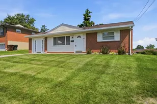 766 Hargrove Way, Forest Park, OH 45240 - Photo 4