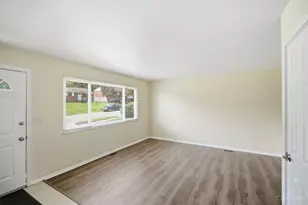 766 Hargrove Way, Forest Park, OH 45240 - Photo 8