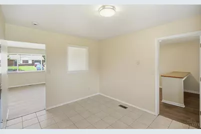 766 Hargrove Way, Forest Park, OH 45240 - Photo 14