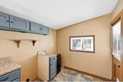 3288 Long Street, Bowersville, OH 45307 - Photo 12