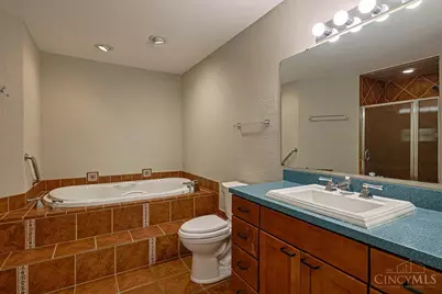 699 Totten Way, Cincinnati, OH 45226 - Photo 18