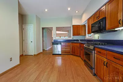 699 Totten Way, Cincinnati, OH 45226 - Photo 12