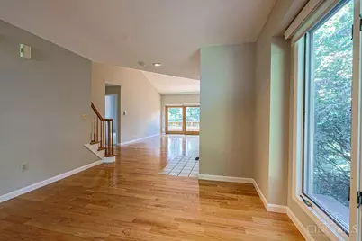 699 Totten Way, Cincinnati, OH 45226 - Photo 8
