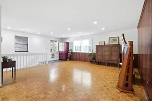 16 Vermont Ave, Wyoming, OH 45215 - Photo 6