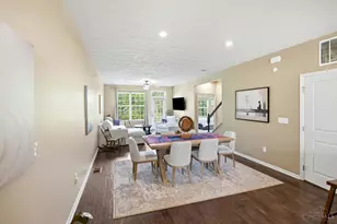 7884 Pinnacle Point Dr, West Chester, OH 45069 - Photo 4