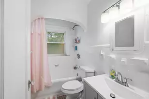 4423 Erie Ave, Cincinnati, OH 45227 - Photo 8