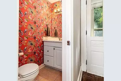 524 Hoge Street, Cincinnati, OH 45226 - Photo 10
