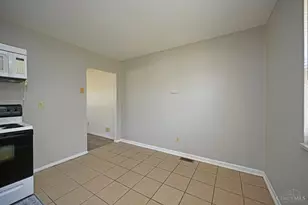 1987 Mistyhill Dr, Springfield Township, OH 45240 - Photo 12